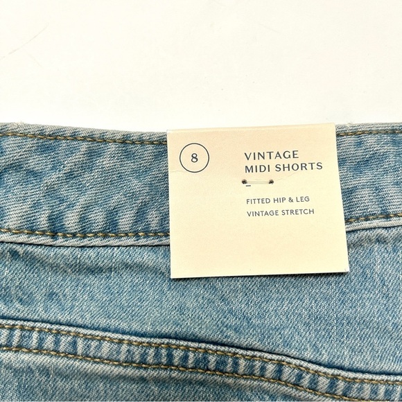 NWT - Universal Thread High-Rise Midi Stretch Button Denim Jean Shorts, Size 8 - Picture 11 of 13